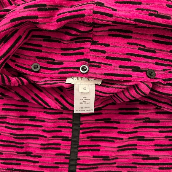Multiples Textured Fuchsia Tunic with removeable infinity scarf, Size 1X    NWOT - Picture 11 of 13